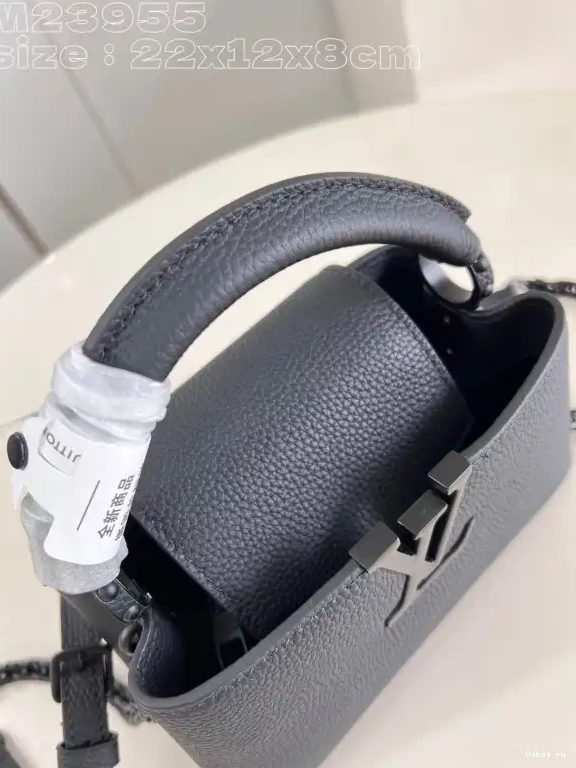 CAPUCINES MINI-22*12*8CM VUITTON LOUIS 0607